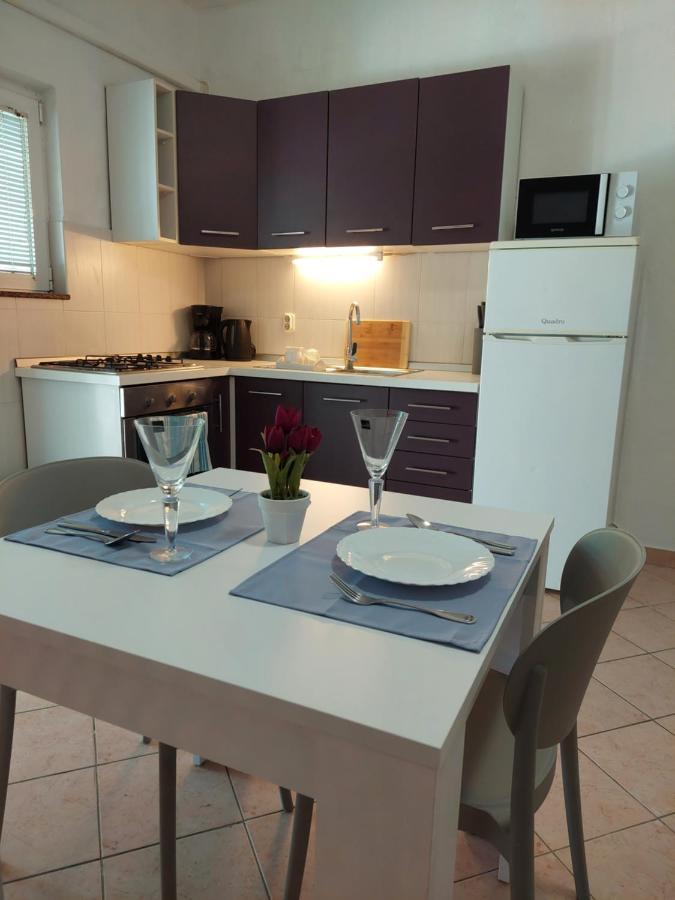 Apartment Lucija *