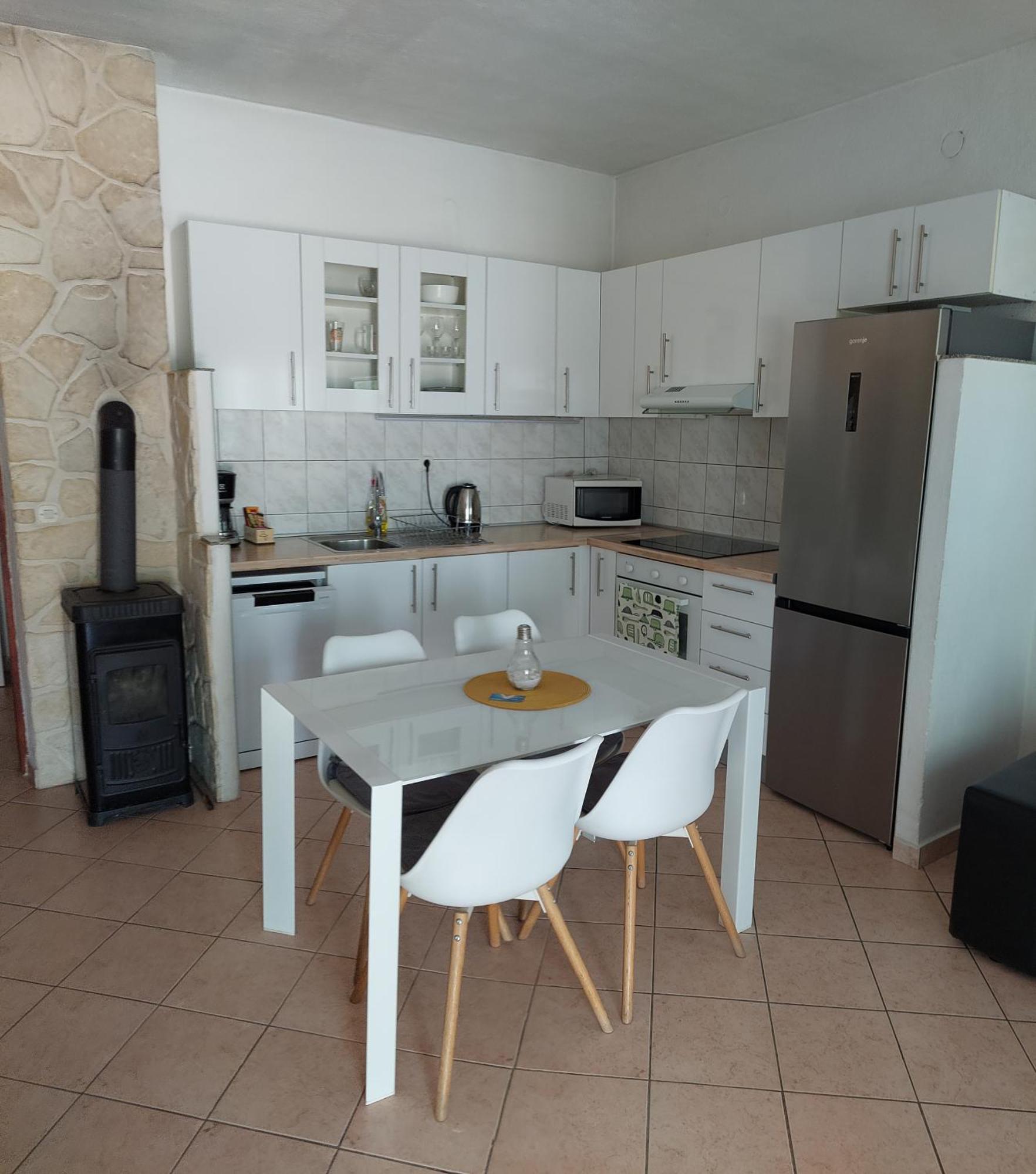 Apartment Lucija *