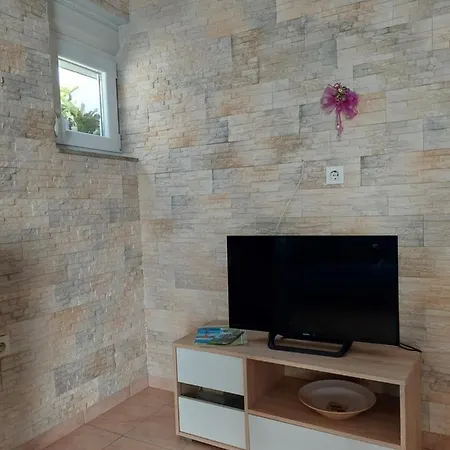 Apartman Lucija Seline Exterior photo