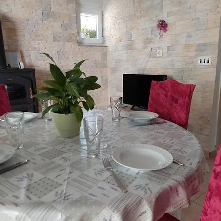 Apartman Lucija Seline Exterior photo